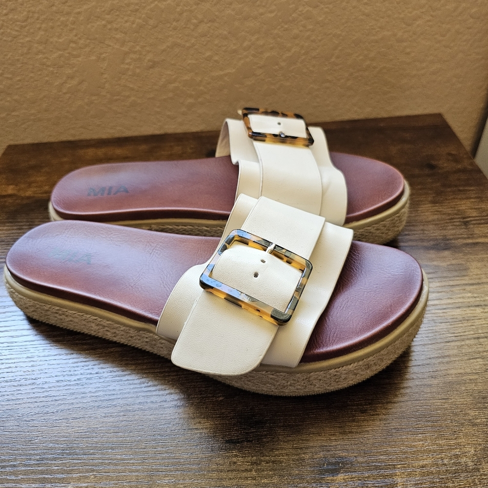 MIA buckle slide sandals size 9